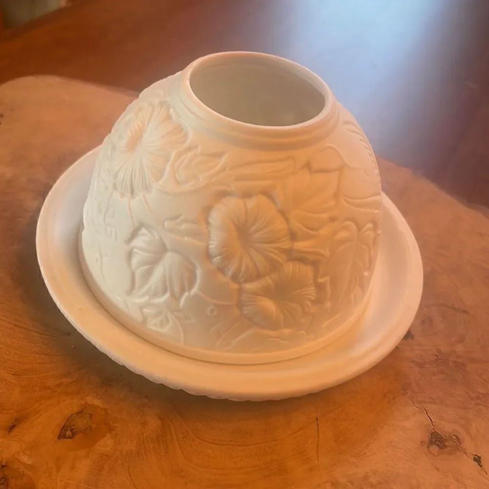 Avon Tea Light Candle Holder